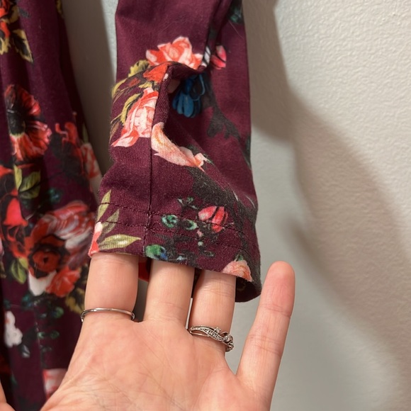 Comfy Fit Floral Long Sleeve Dress - Picture 13 of 16